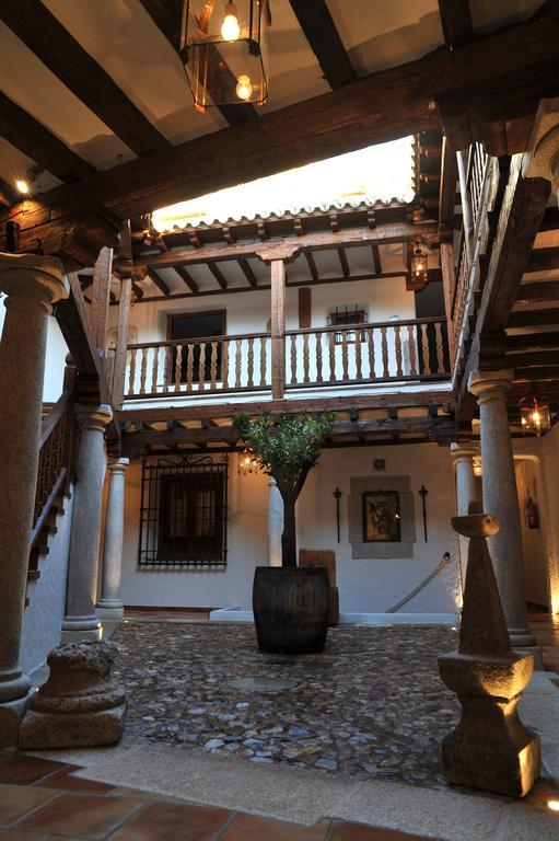 Posada Del Tio Juanon นาวาลการ์เนโณ ภายนอก รูปภาพ